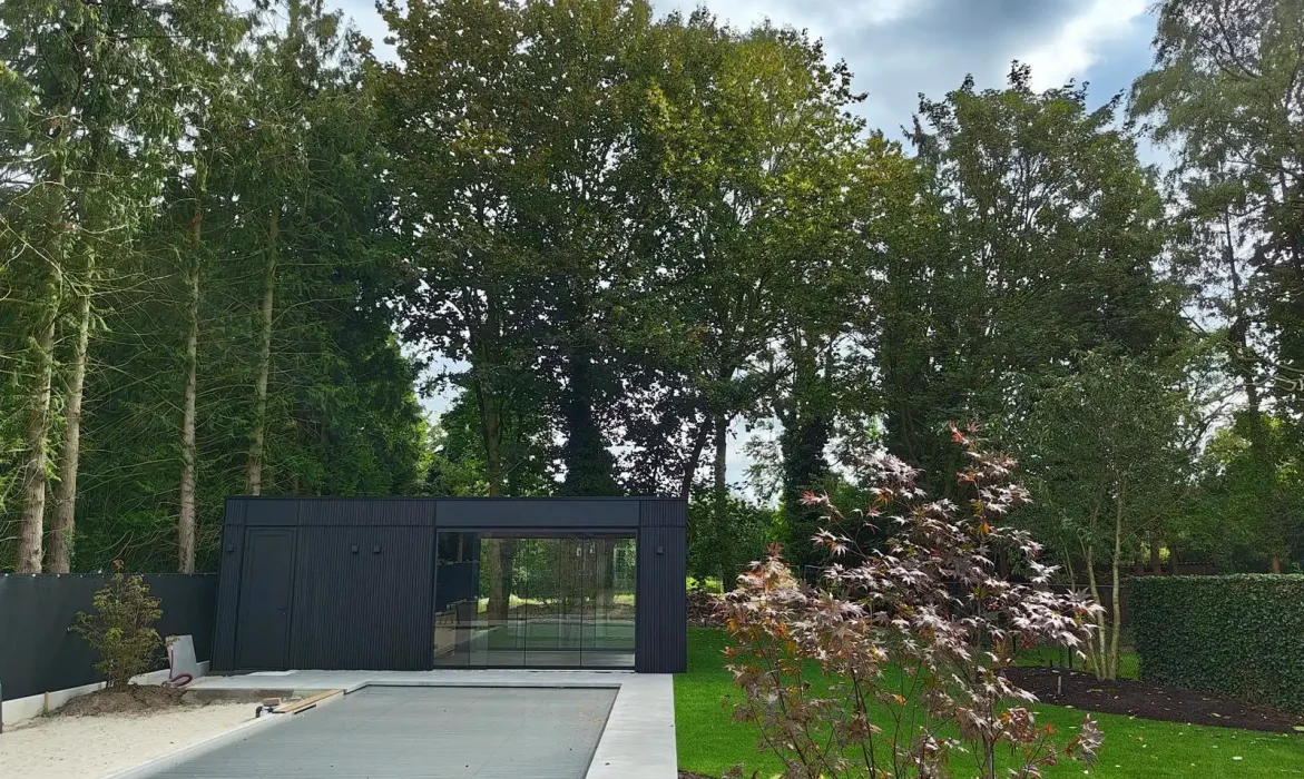 bb13c380-4bb6-4dc3-bf7a-538058619544